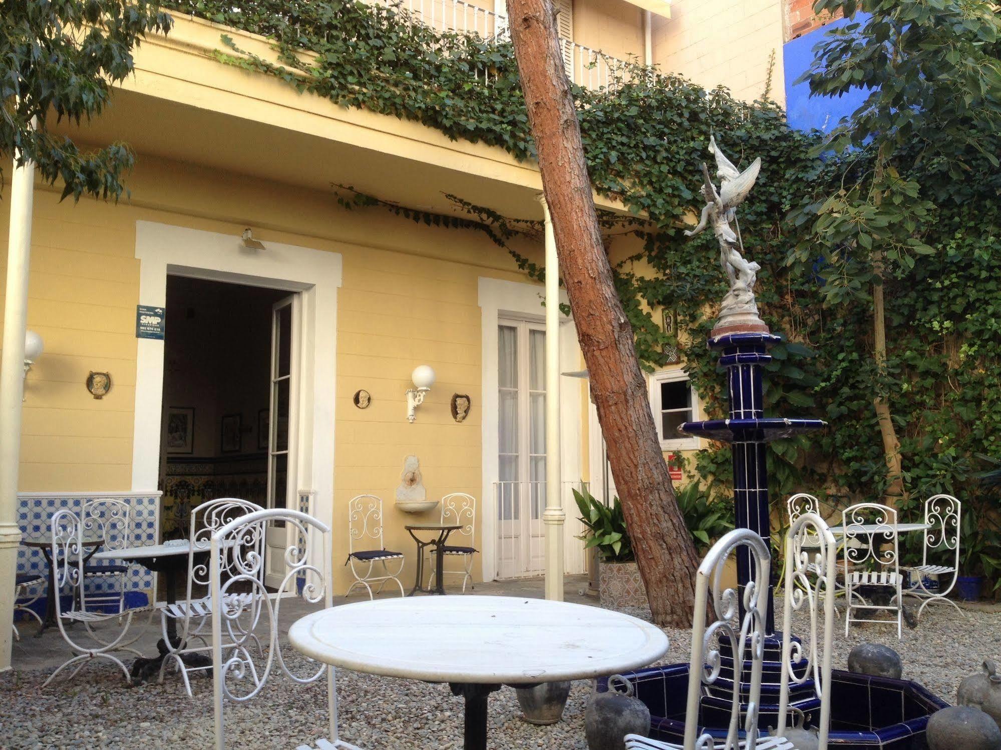 Hotel Medium Renaixenca Sitges Exterior photo